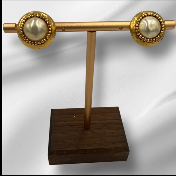 Chanel Gold GP/ Pearl Clip-On Earrings - Picture 1 of 6